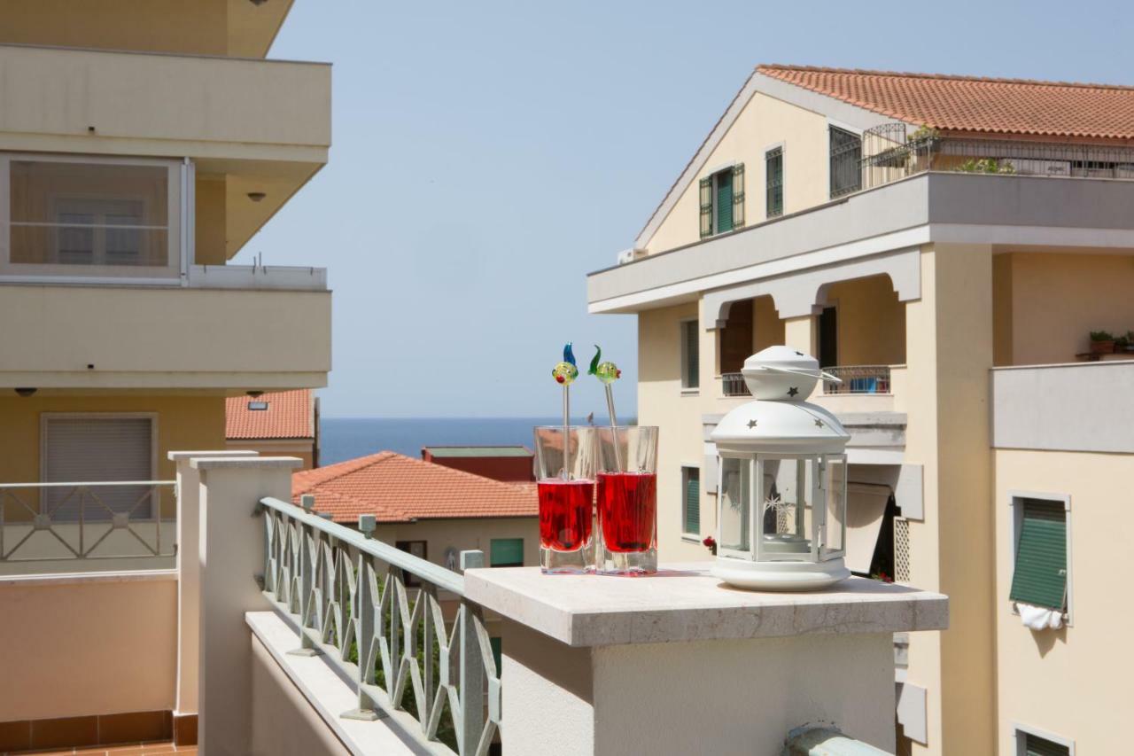 ⋆ VIONA BLUE ⋆ ALGHERO ⋆ ITALY ⋆ RATES FROM €93